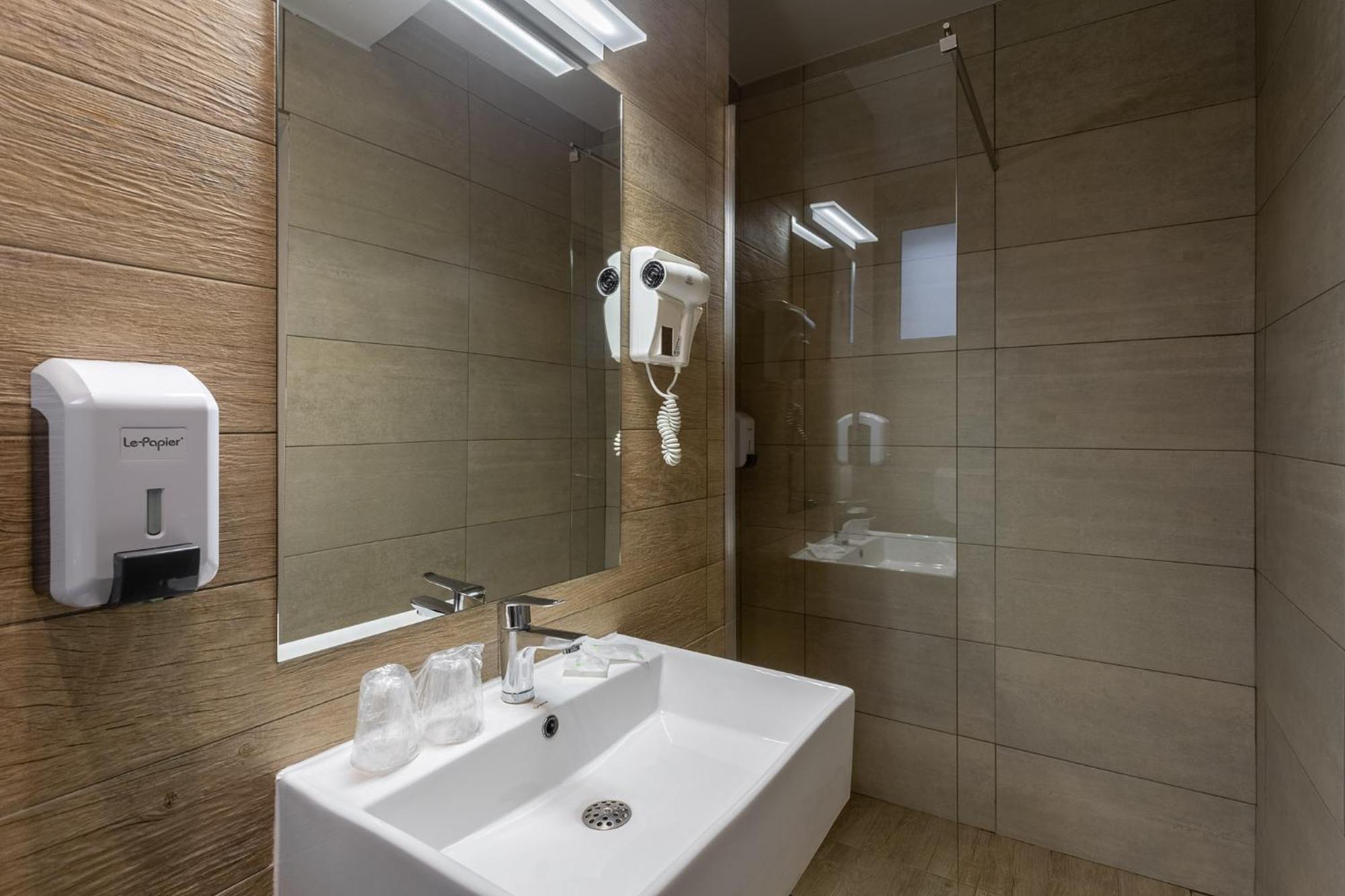 Genesis By Eden Hotel Predeal Exterior photo